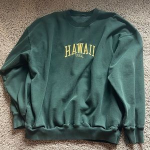 Brandy Melville crew neck sweater